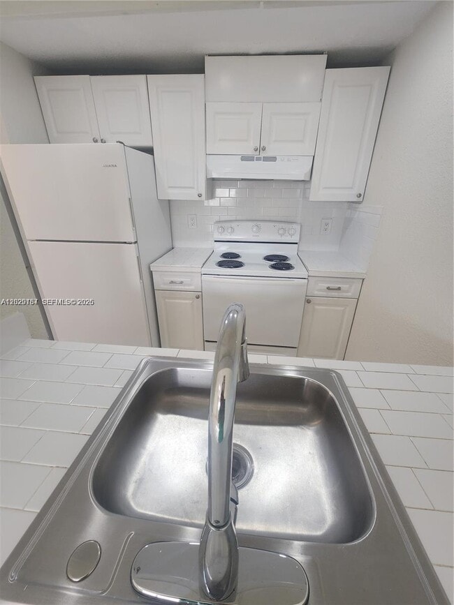 Photo - 19600 SW 110th Ct Unidad 209