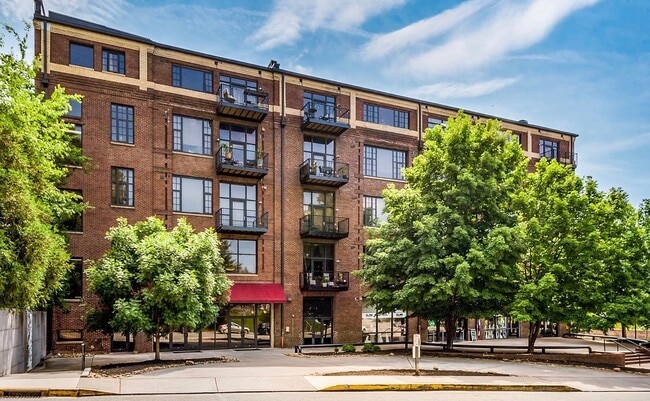 Photo - 1060 Worlds Fair Park Dr Unit 11