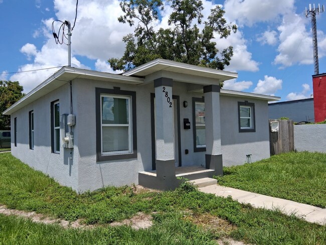 Building Photo - 2802 N 34th St