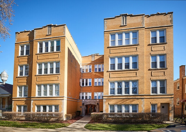 Building Photo - 6311 N Albany Ave Unit 1B