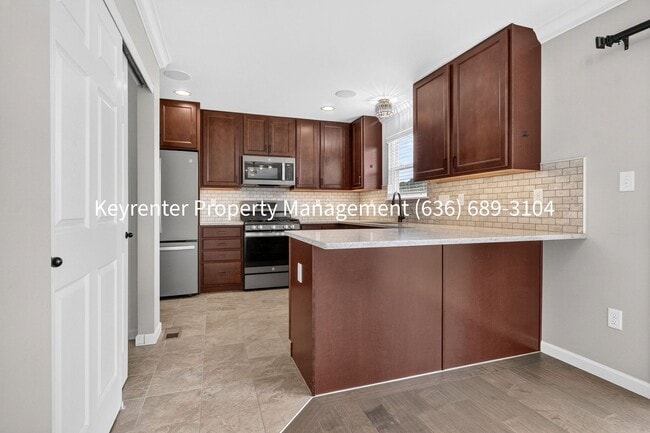 Photo - Spacious 4-Bedroom Home for Rent Near Butler Lake