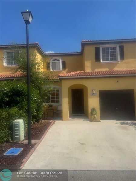 Photo - 10235 SW 20th St Townhome