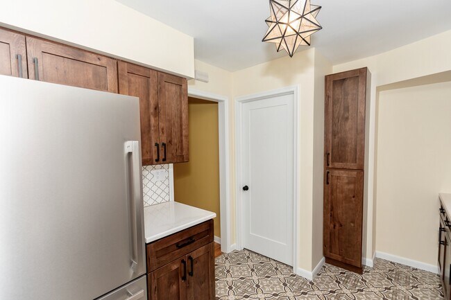 Photo - 1006 Brooks St