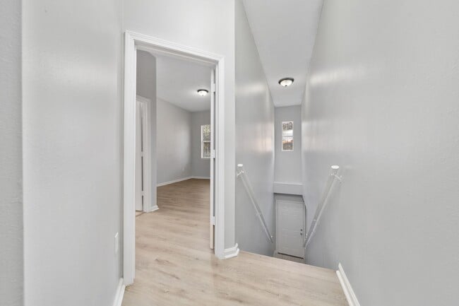 Photo - Lifestyle in Villanova at Hunter's Creek- ...