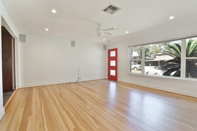 Photo - 4613 Libbey Dr