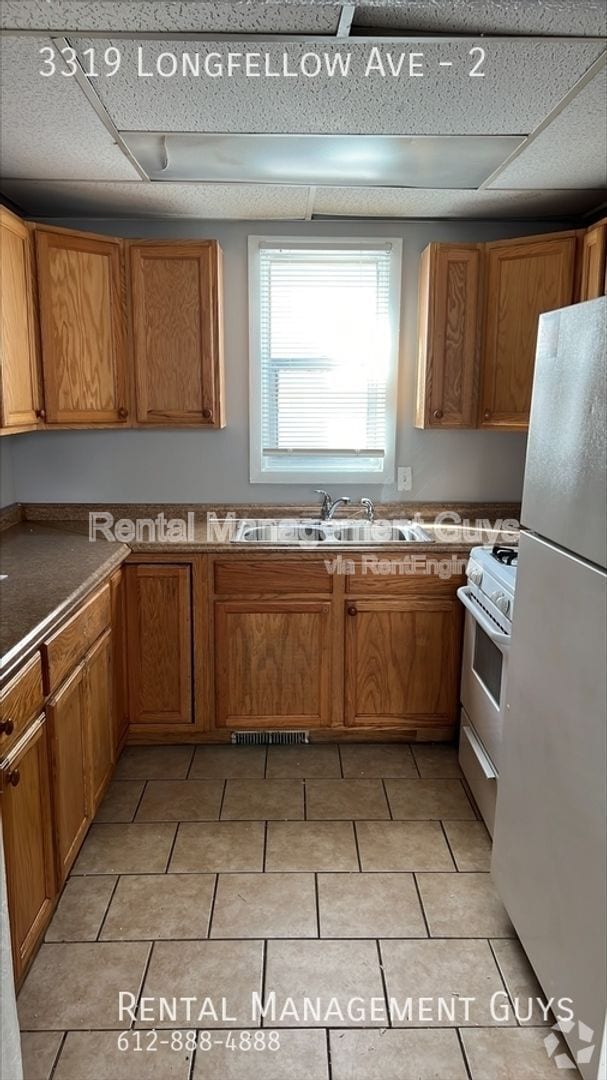 Building Photo - 3319 Longfellow Ave Unit 2 Rental