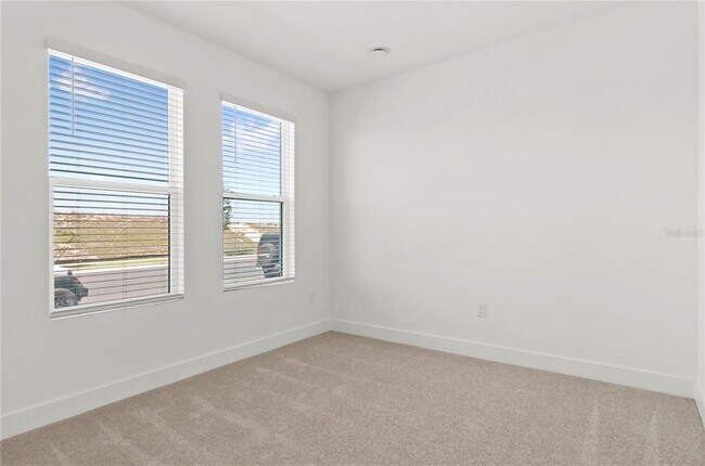 Photo - 15363 Hamlin Pk Dr