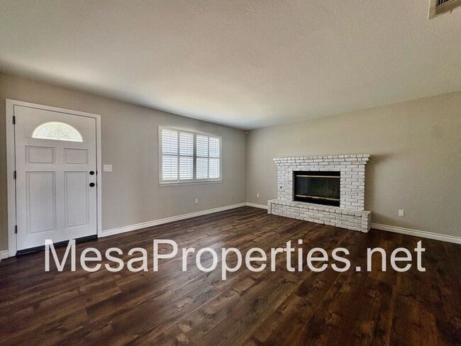 Photo - 7891 Corona Ave