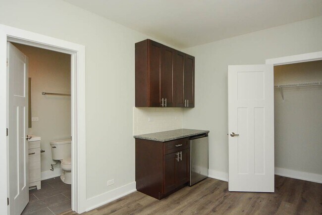 Photo - 725 St Johns Ave Unidad A7