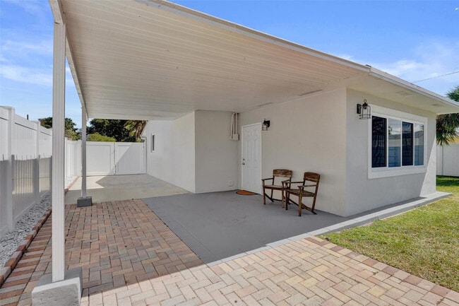 Photo - 6101 NE 7th Ave