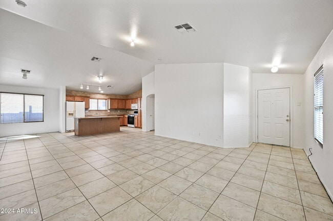 15110 N 140th Ave