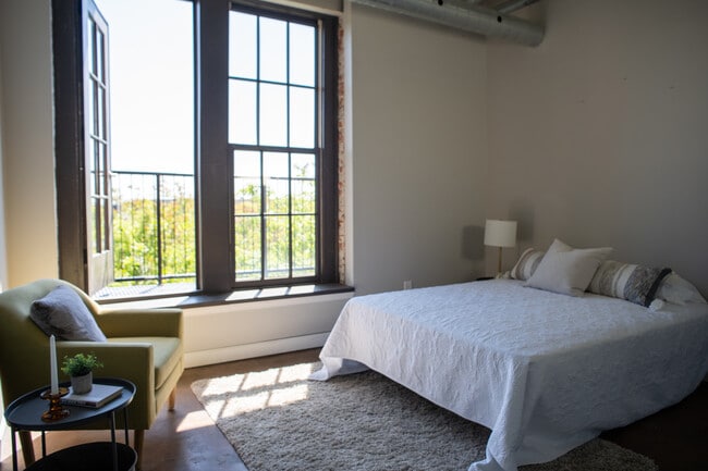 Halligan Coffee Company Lofts