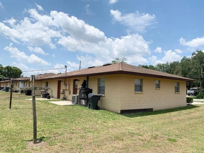 6041 Crafton Dr