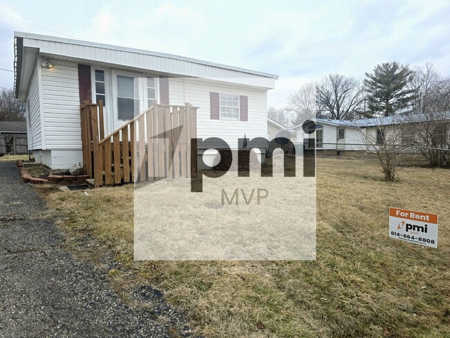 Building Photo - 2222 Maureen Blvd S Rental