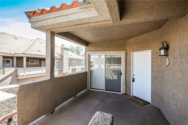 Building Photo - 5125 W Reno Ave Unit 2041
