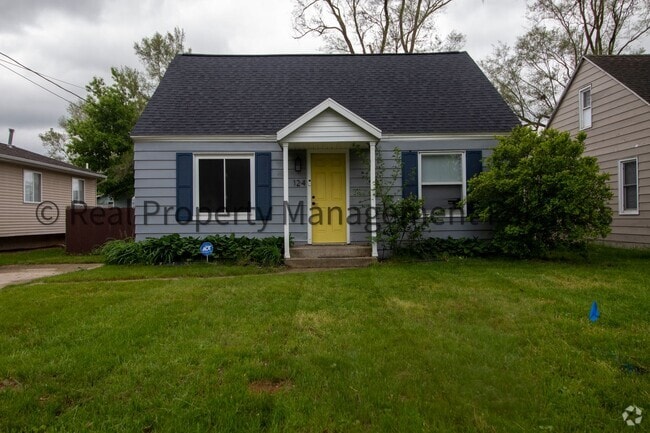 Building Photo - Updated 3BR Kentwood Home with Loft, Stain...