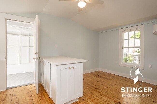 Photo - 606 Carteret St