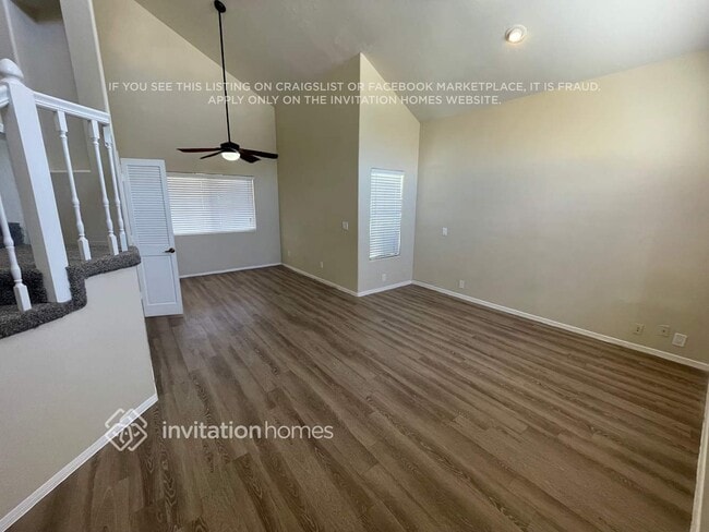 Photo - 2017 E Marquette Dr
