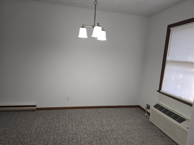 Photo - 193 S Quentin Rd