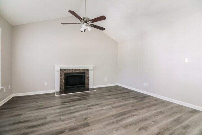 Photo - 4304 Candle Ct