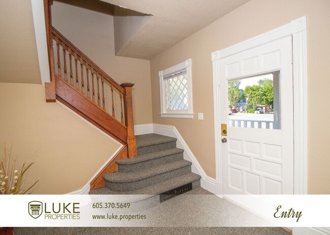 Photo - 203 S Summit Ave