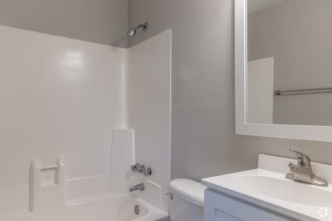 Studio - Forest Ridge