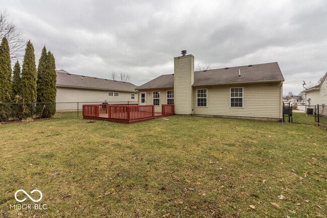 5810 Rolling Bluff Ln