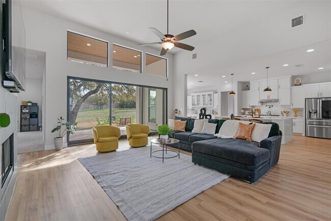 Photo - 264 Wellborn Rd