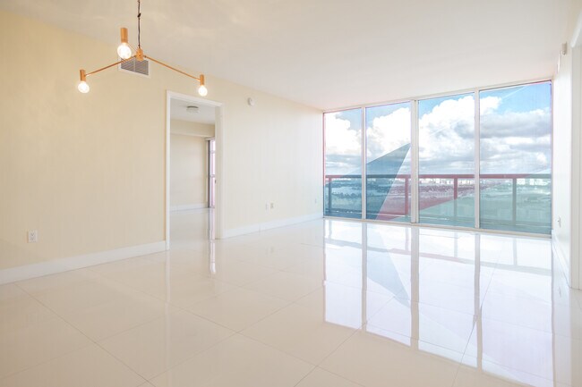 Photo - 50 Biscayne Blvd Unidad 3808