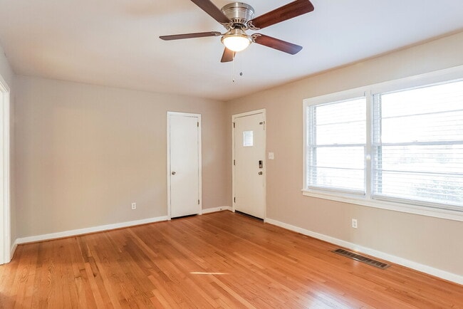 Photo - 216 Westwood Dr