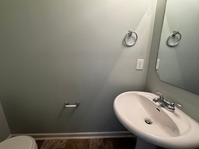 Photo - 3921 Village Park Ct