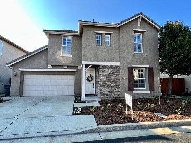 Building Photo - Gated AVALON--