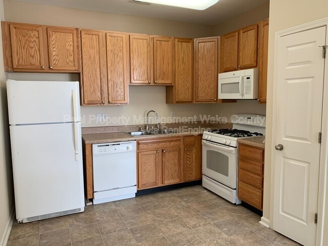 Photo - 2225 Raven Rd