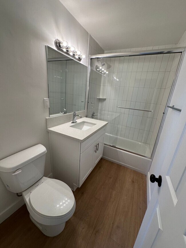 Photo - 2226 Voorhees Ave