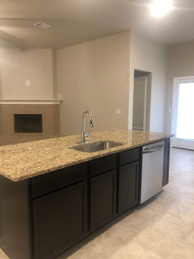 Photo - Brand New Home in Hertiage Hills 3/2/2