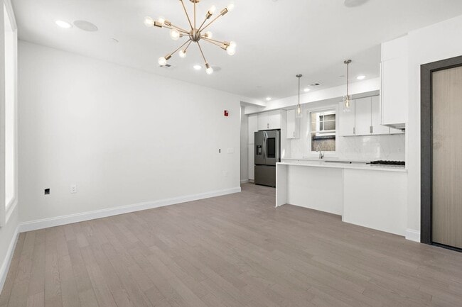 Photo - 131 Clifton Pl