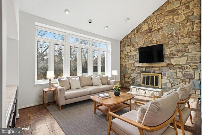 Photo - 1 Springer Ct