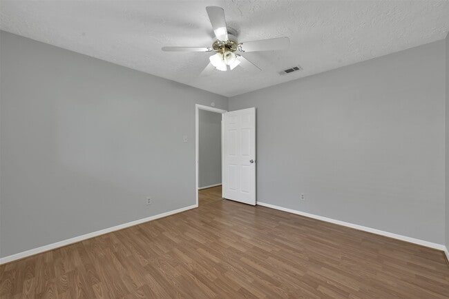 Photo - 27121 Wells Ln