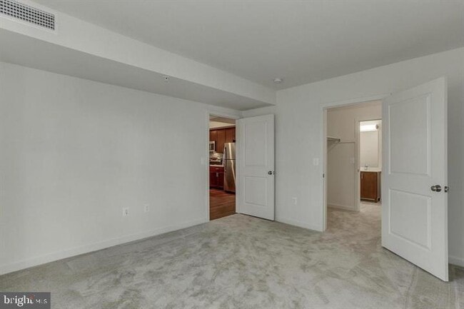 Photo - 905 N Jackson St Unit 402