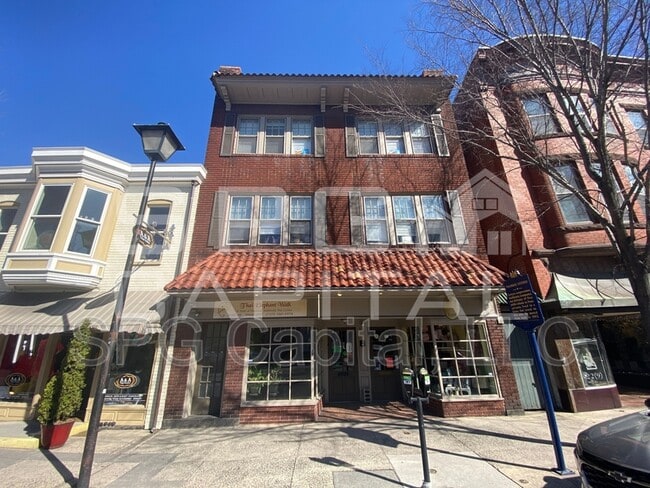 Building Photo - 51 Chambersburg St Rental