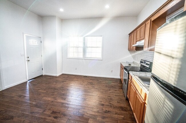 Photo - 43-45 Case Ave Unidad 43