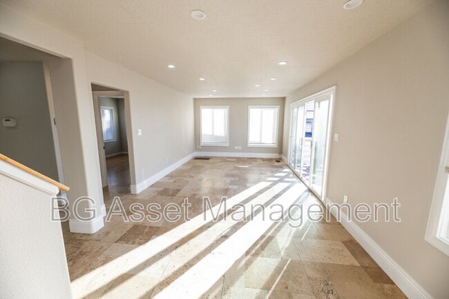 Photo - 1723 Bayo Vista Ave