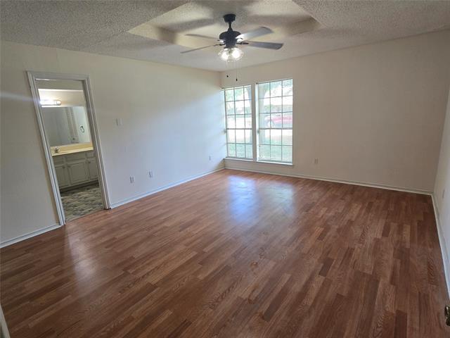Photo - 925 Shell Ln