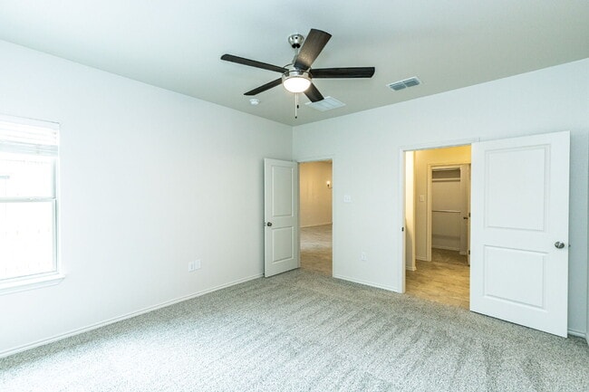 Photo - "Charming 2-Bed, 2-Bath Oasis with 1,227 Sq Ft of Comfort in Wolfforth!"