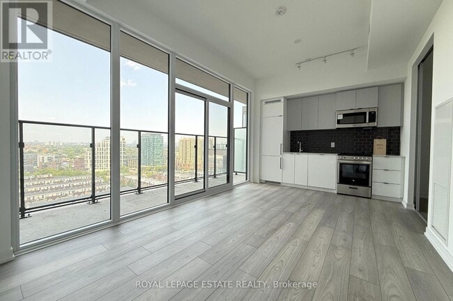 Photo - 285 Dufferin St Unit 1201