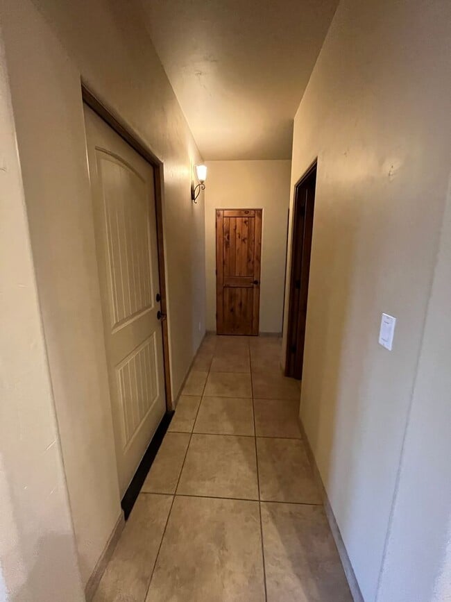 Photo - Beautiful 3 Bedroom Home! Available Now!