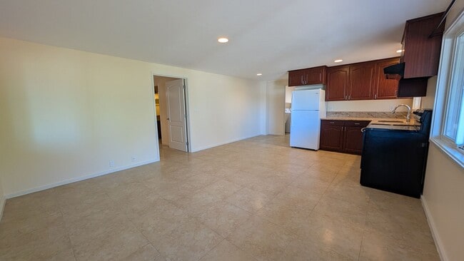 Photo - Spacious Pet Friendly 1 Bed 1 Bath Duplex in Kamehameha Heights