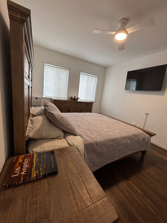 Building Photo - 3820 Keystone Ave Unit Keystone - 1