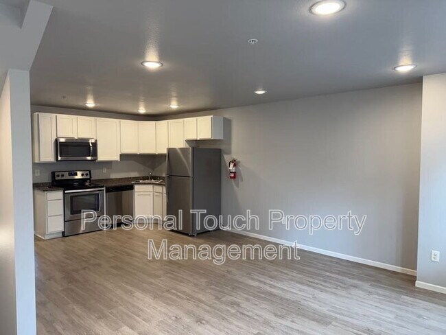 Photo - 808 7th Ave S Unit 5