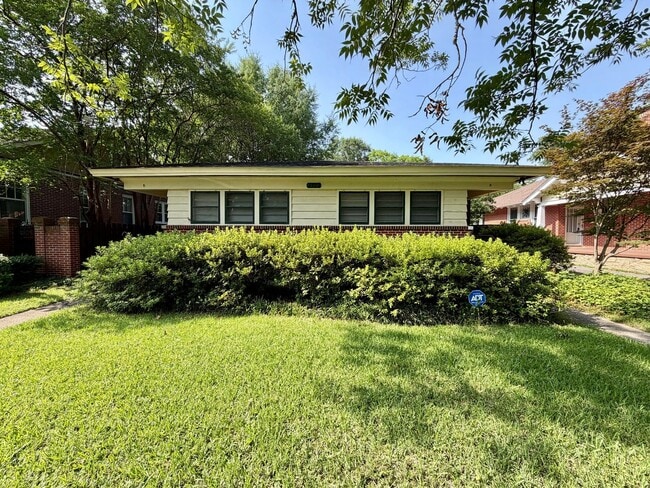 Building Photo - wilmot2722 Unit A
